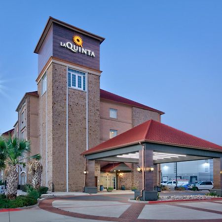 La Quinta Inn & Suites By Wyndham South Dallas - Hutchins Esterno foto
